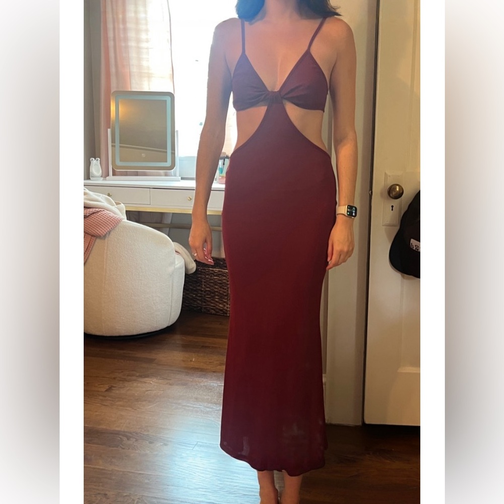 Elegant Burgundy Cut-Out Maxi Dress